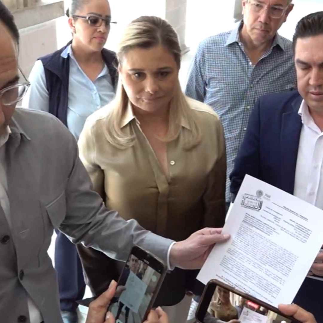 Maru Campos, gobernadora de Chihuahua, recibe citatorio de FGR